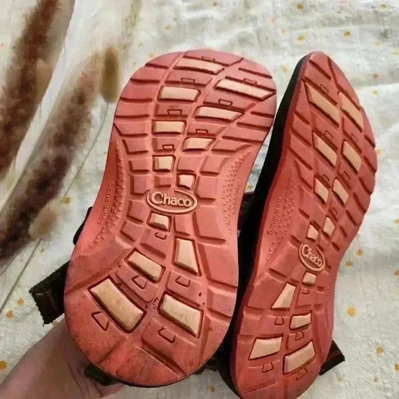 Chacos Sandals Big Kids/Youth‎ Black&Red 1Y - Picture 3 of 3